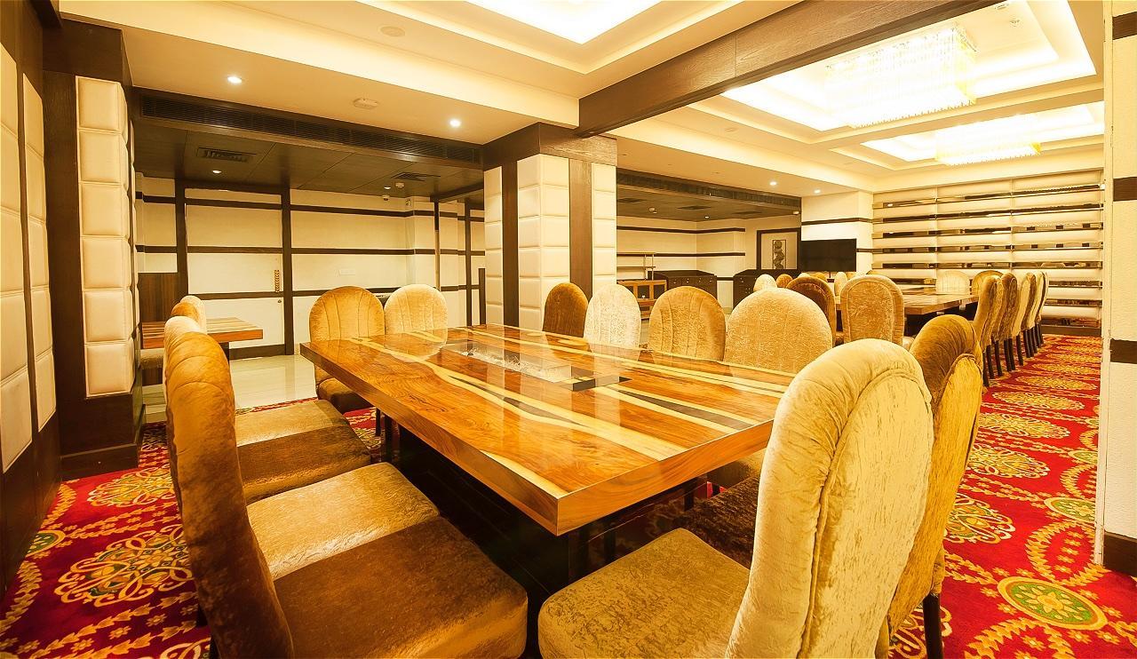 The Palm Court Hotel Лудяна Екстериор снимка
