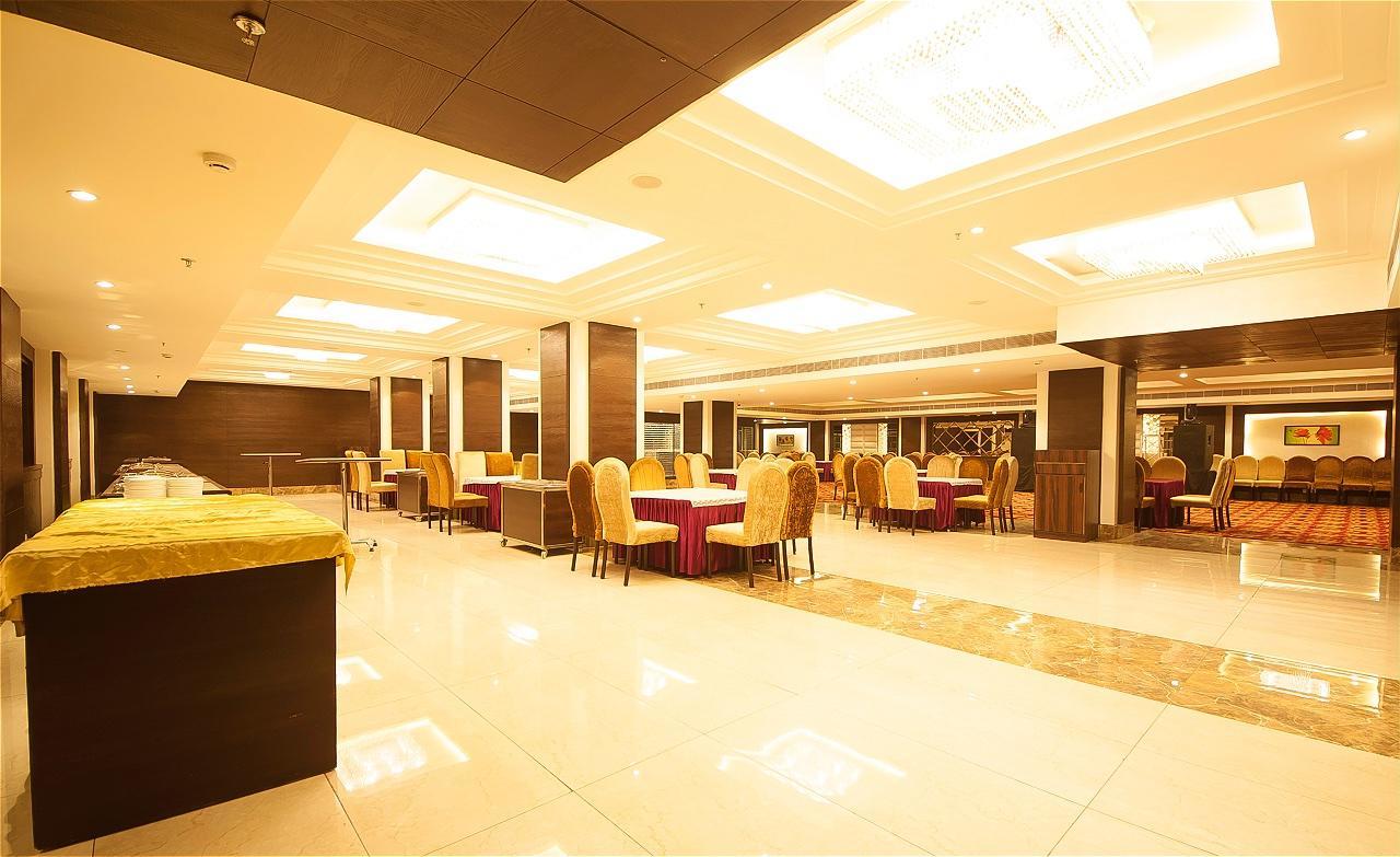 The Palm Court Hotel Лудяна Екстериор снимка