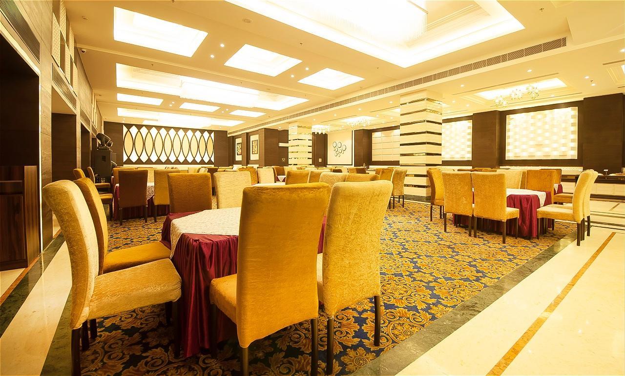 The Palm Court Hotel Лудяна Екстериор снимка